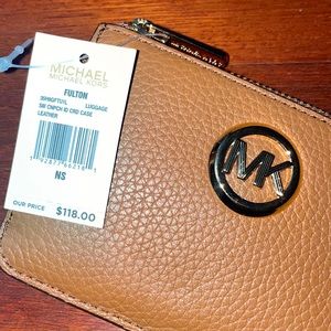 Michael kors brown wallet *SOLD